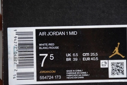 1 JORDAN “CHICAGO” MID AIR 0809